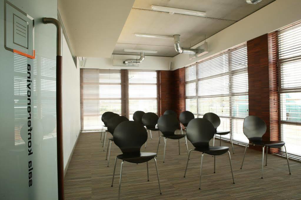 Hotel Restauracja Tenis Kortowo بوزنان المظهر الخارجي الصورة