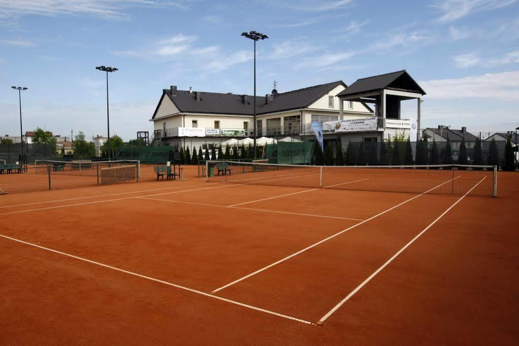 Hotel Restauracja Tenis Kortowo بوزنان المظهر الخارجي الصورة